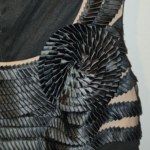 Adriana Papell Dress  - Picture 3 of 6